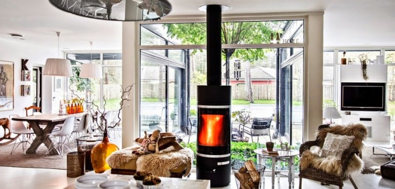 Дом с красивой террасой в Швеции