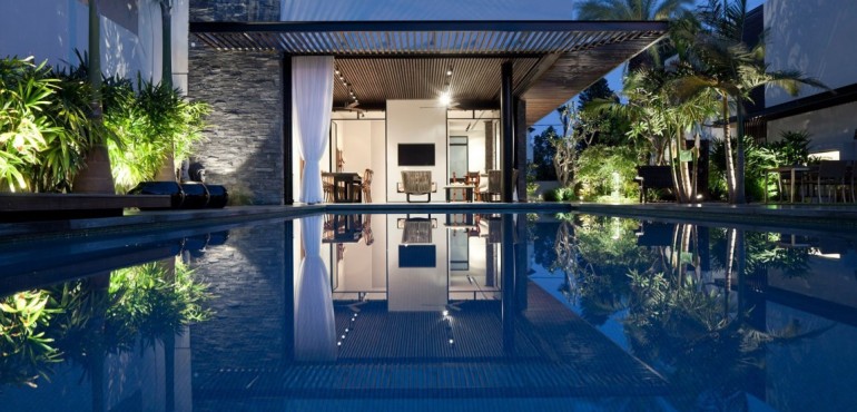 Стильный интерьер современного дома