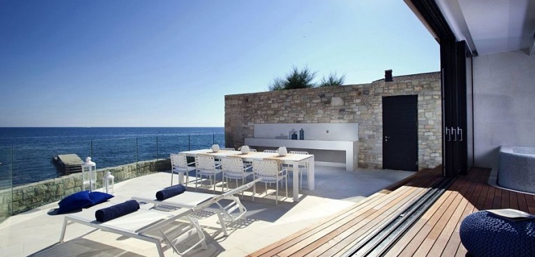 Роскошный дом на побережье