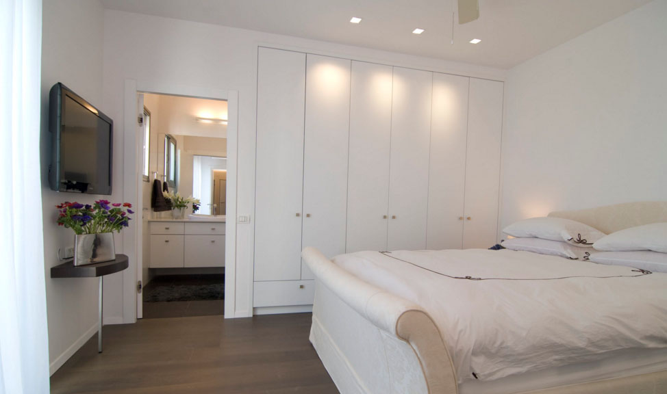 дизайн белой спальни