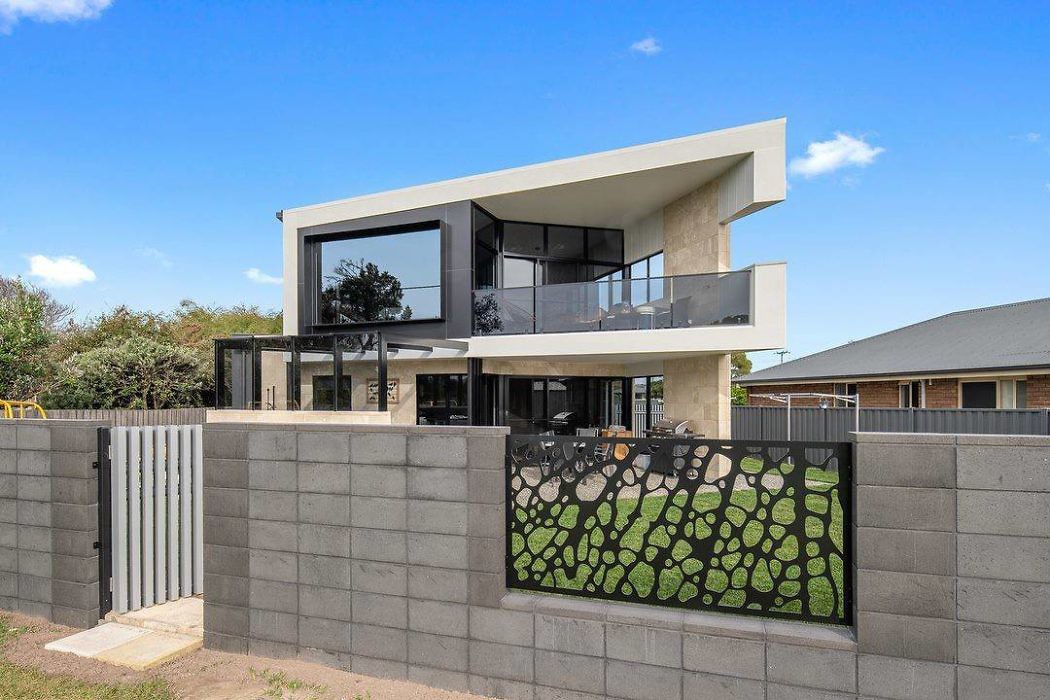 Современный дом