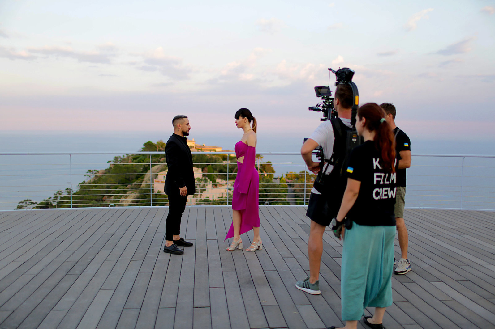 клип глубоко монатик и надя