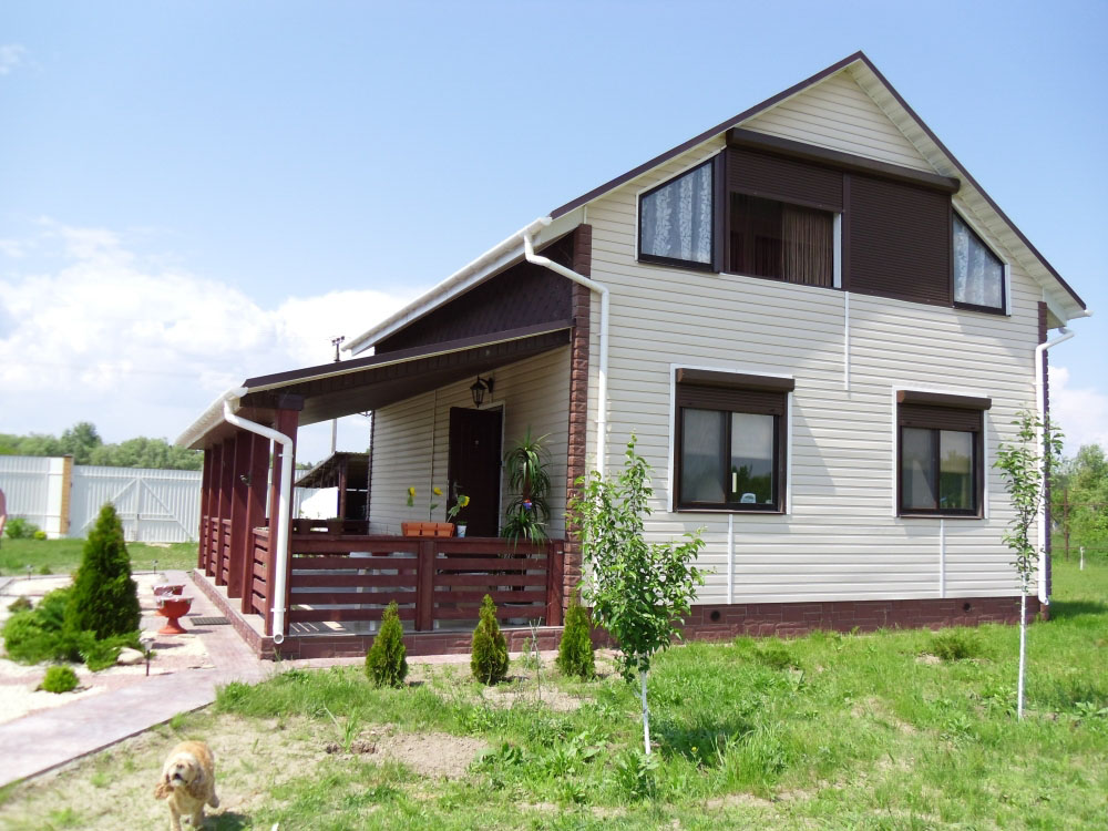 отделка фасада загородного дома