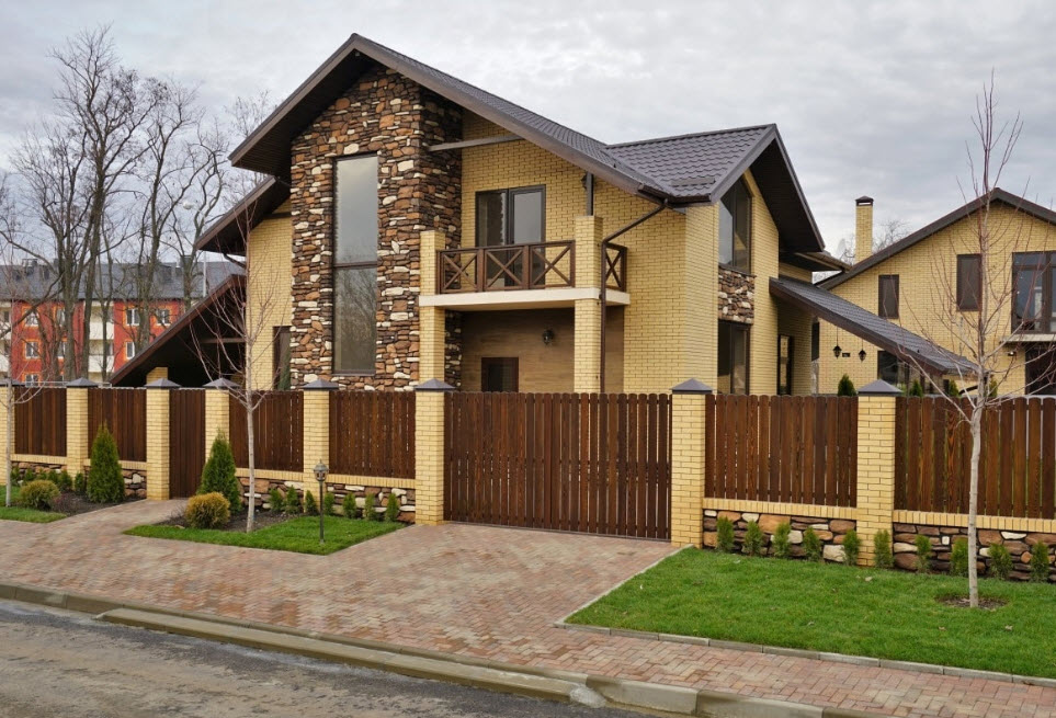 чем отделать фасад дома