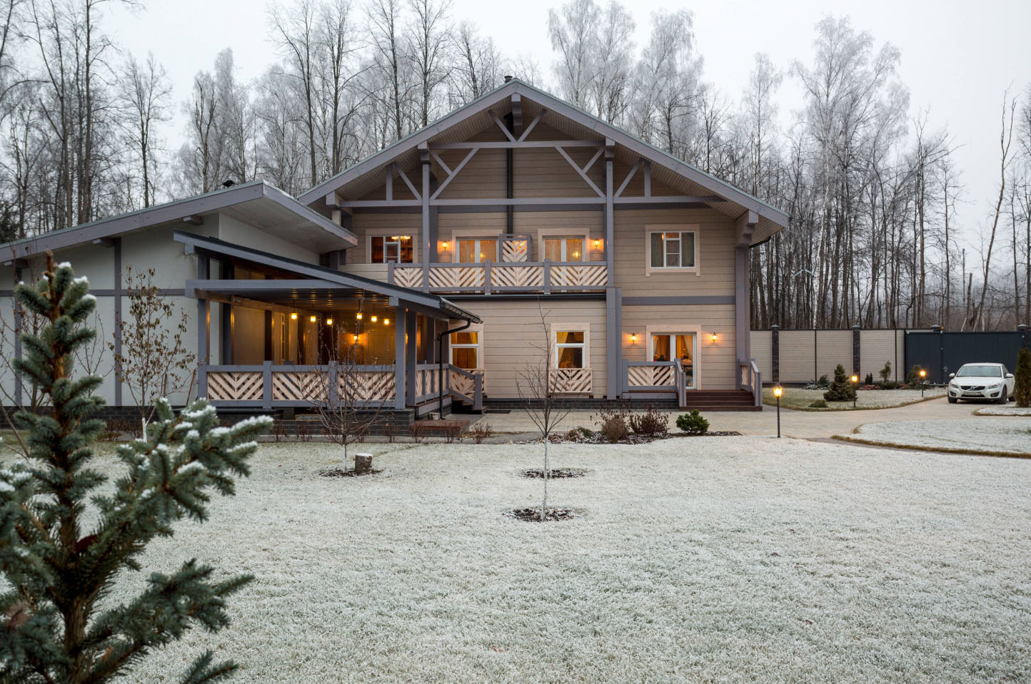 отделка фасадов частных домов