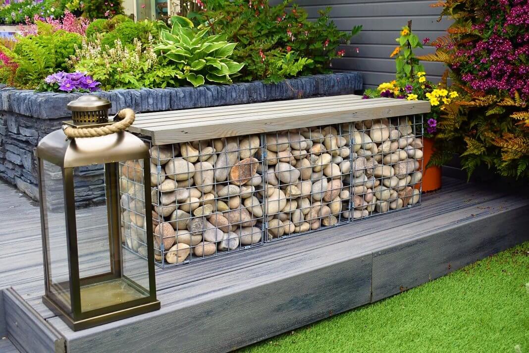 Камни в саду Камни в саду