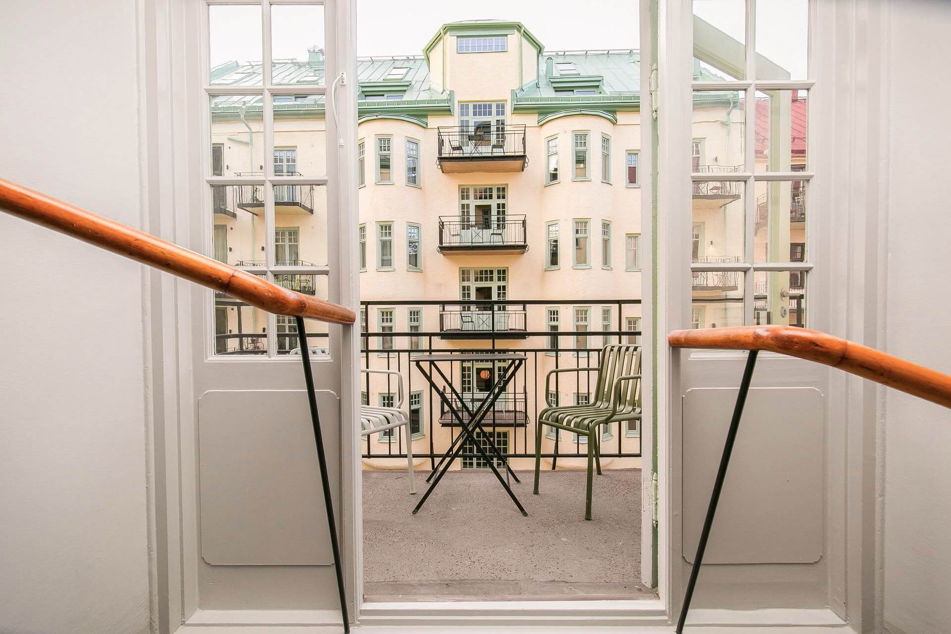 Маленький балкон Маленький балкон